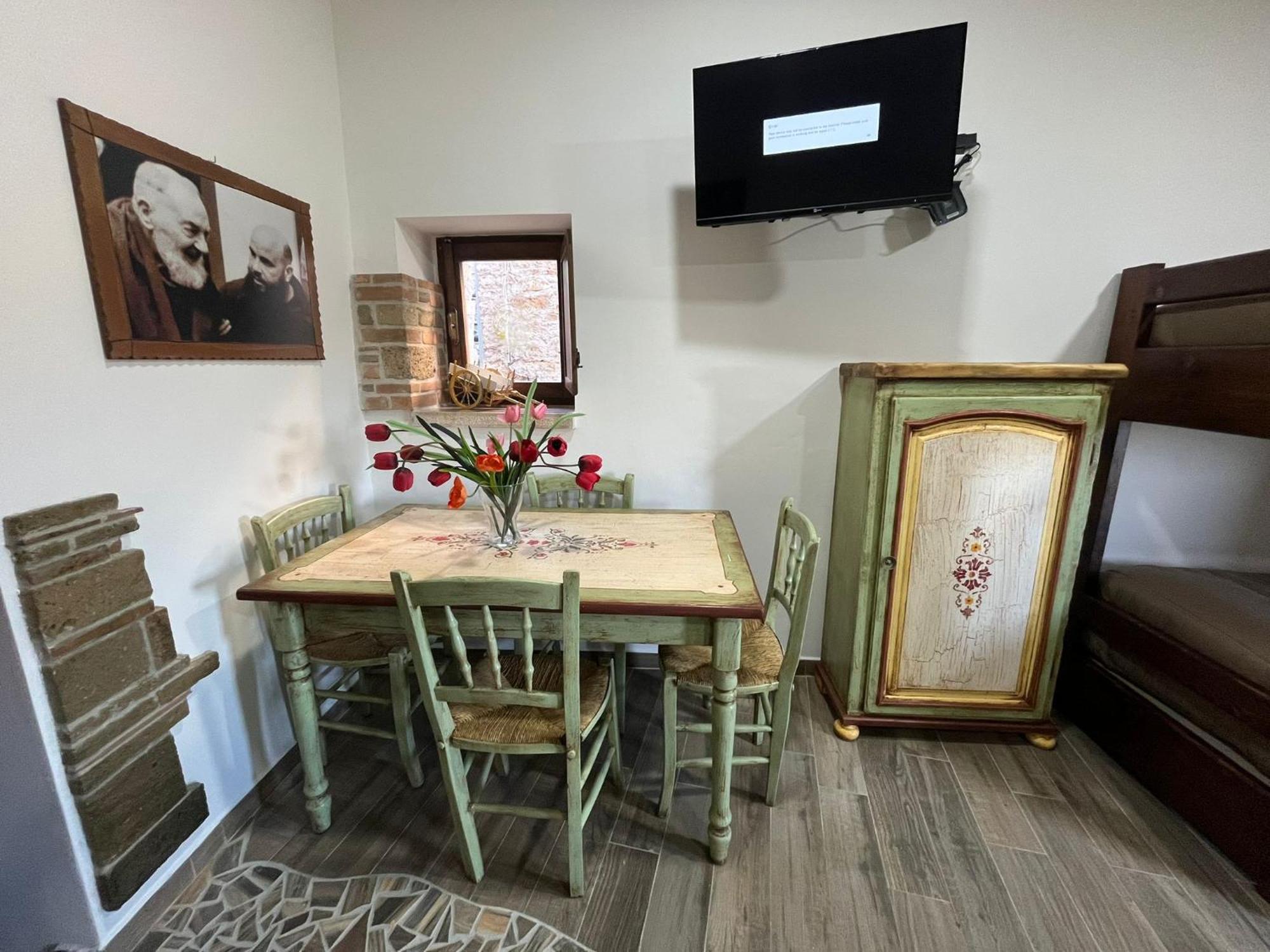 Dimora Forgione B&B - Pietrelcina Exterior photo
